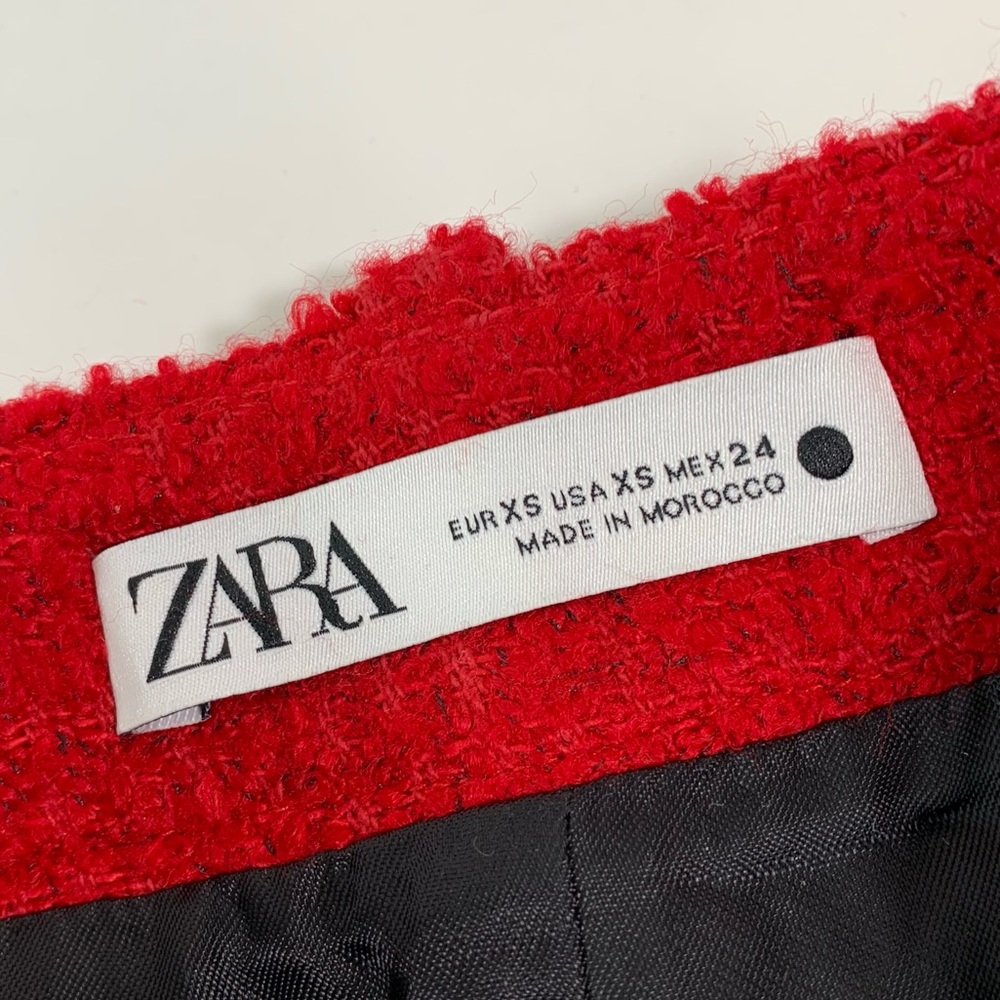 ZARA Tweed Mini Skirt Red Slit With Belt Loops Women’s US XS EUC Textured Fabric - Picture 8 of 15